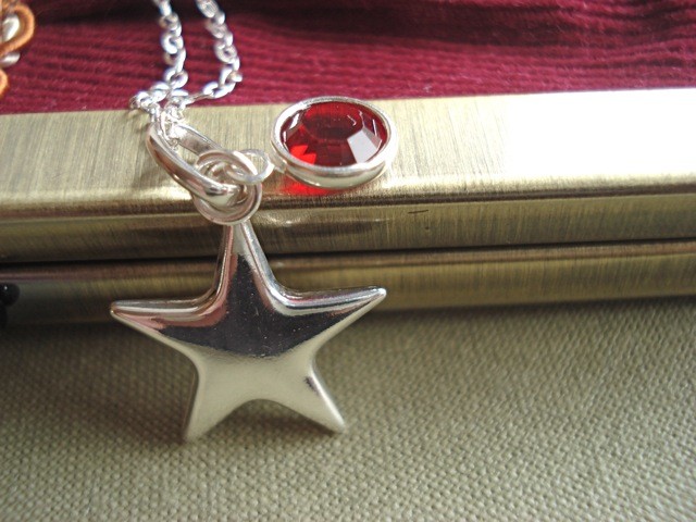 LUCKY STAR V NECKLACE / SIL
